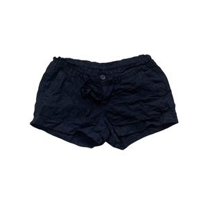 black cargo short